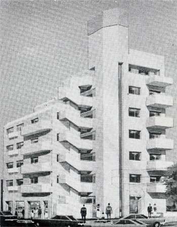 1980年竣工の本社ビル